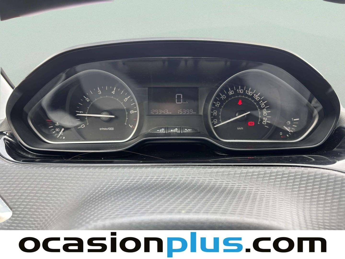 Peugeot 208 Peugeot 208 1.2L PureTech Style (82 CV) 2017