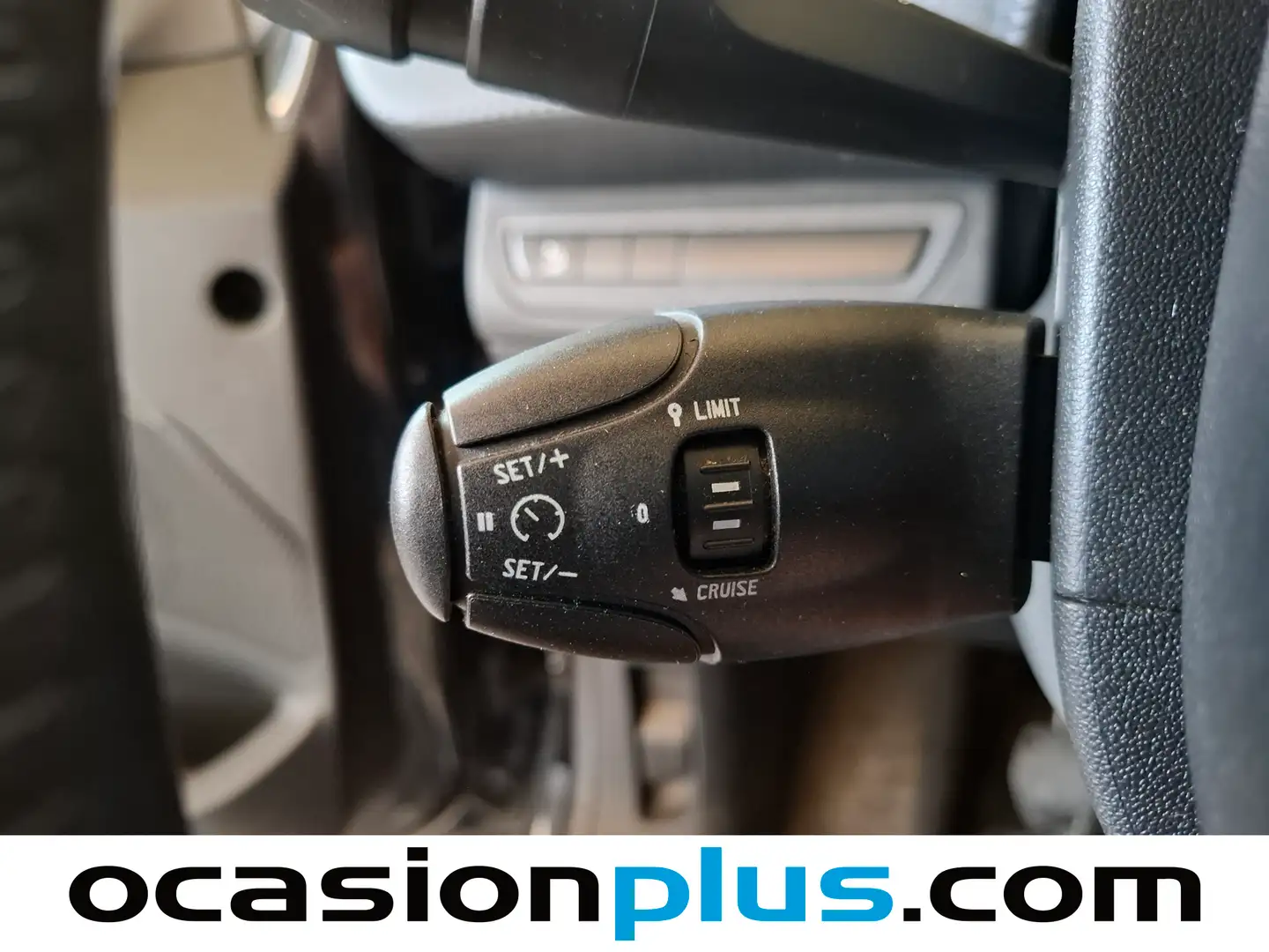 Foto Peugeot 2008 Peugeot 2008 PureTech 82 Style (82 CV)