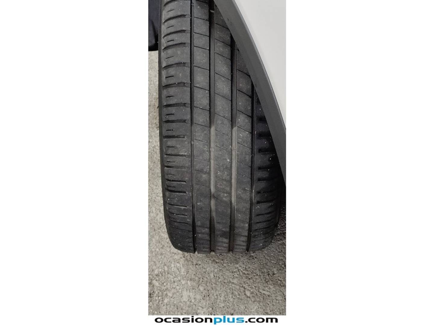 Foto Seat Arona SEAT Arona 1.5 TSI FR Plus DSG (150 CV)