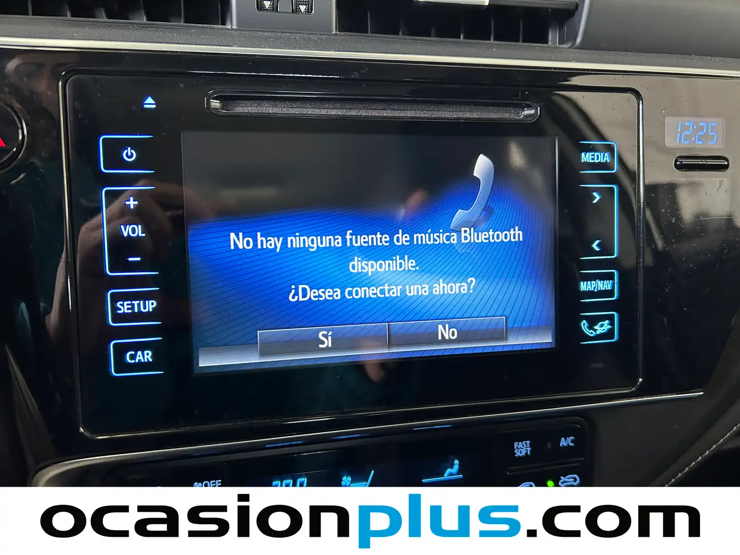 Foto Toyota Auris Toyota Auris 140H Touring Sports Active (136 CV)