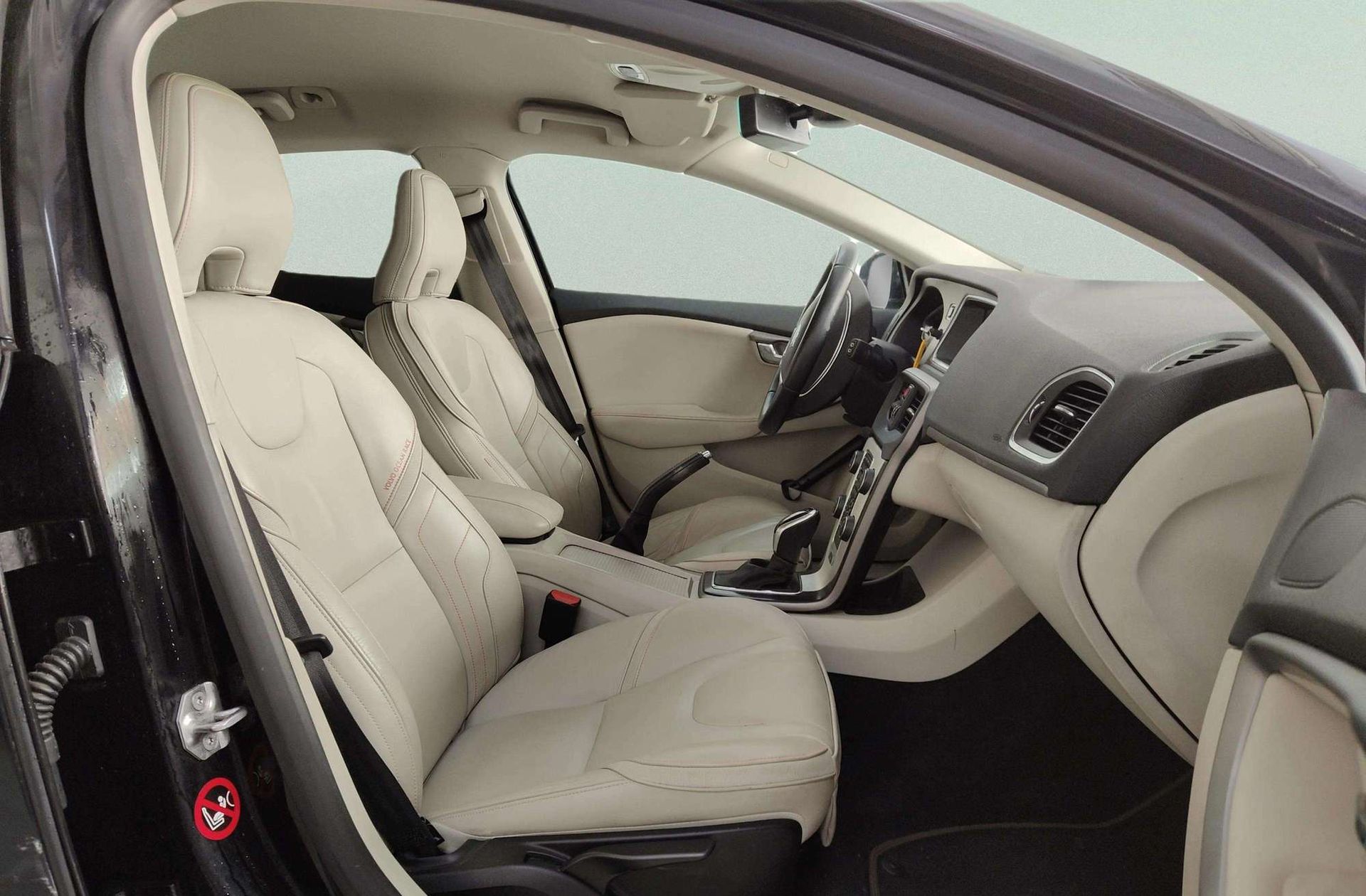 Volvo V40 D3 Momentum Edicion Ocean Race - foto 18