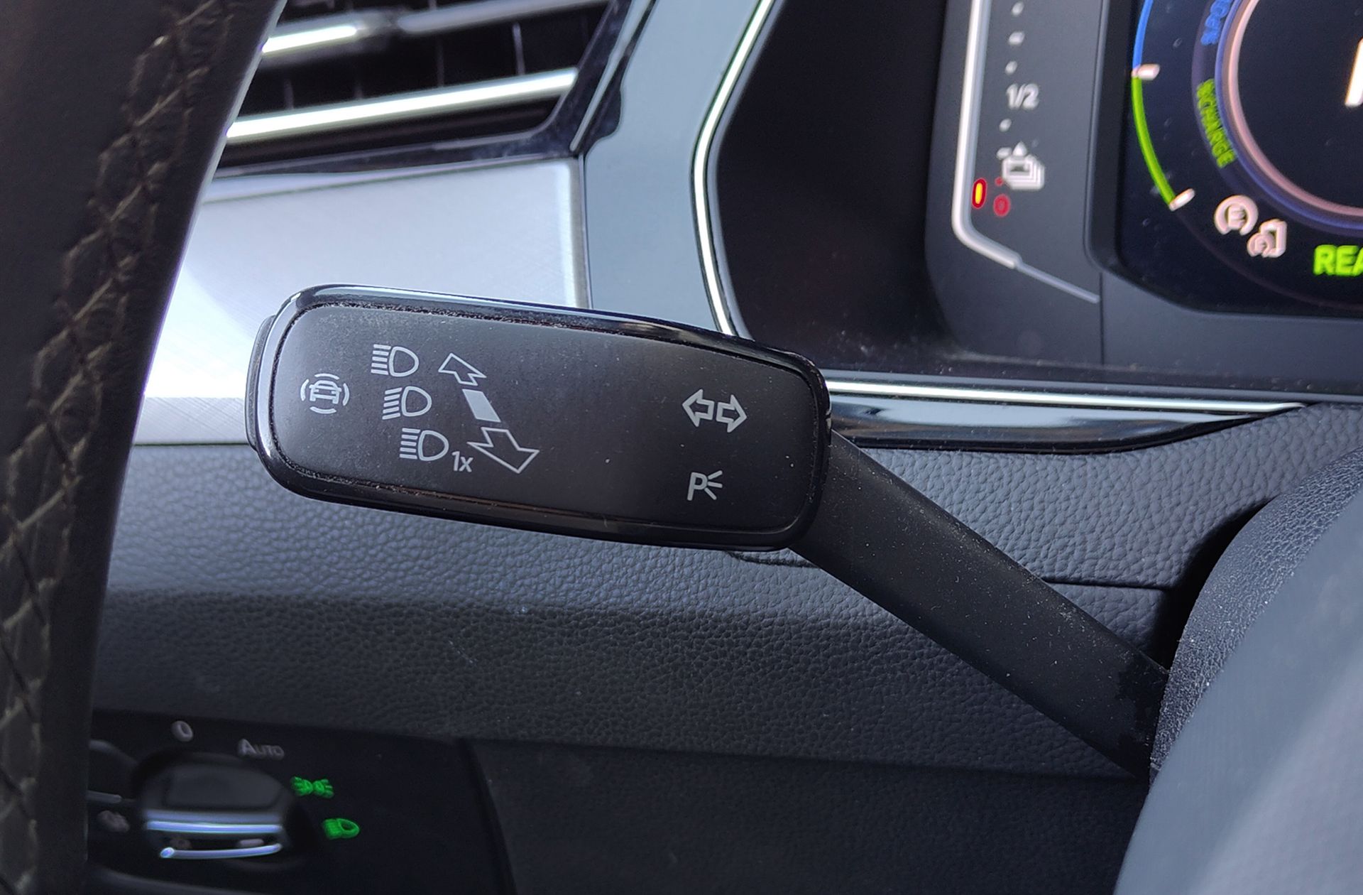 Volkswagen Passat Variant GTE 1.4 TSI e-Power DSG - foto 37