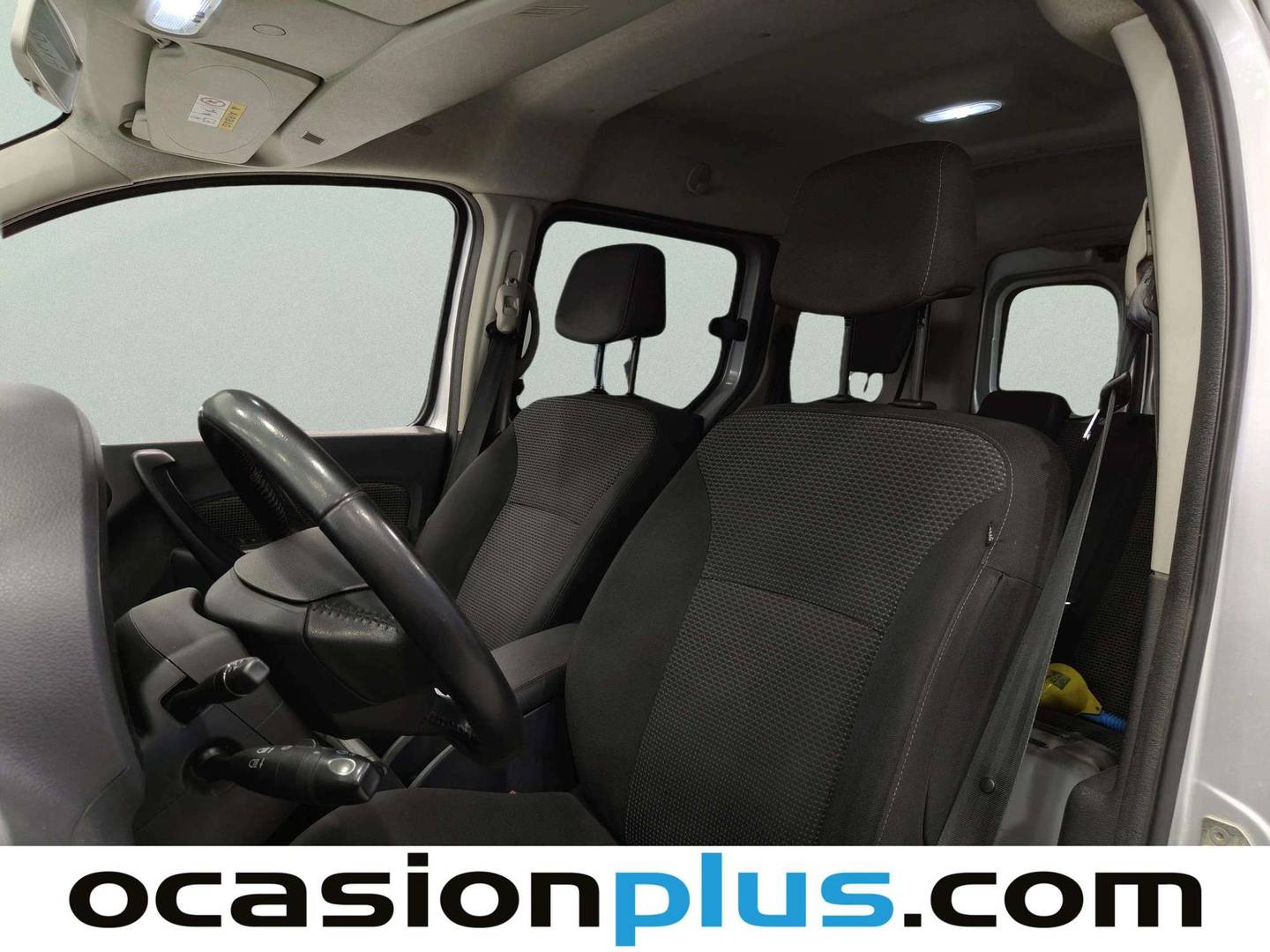 Foto asientos delanteros Mercedes Citan Mercedes Citan Combi 109 CDI Tourer Base Largo (90 CV)