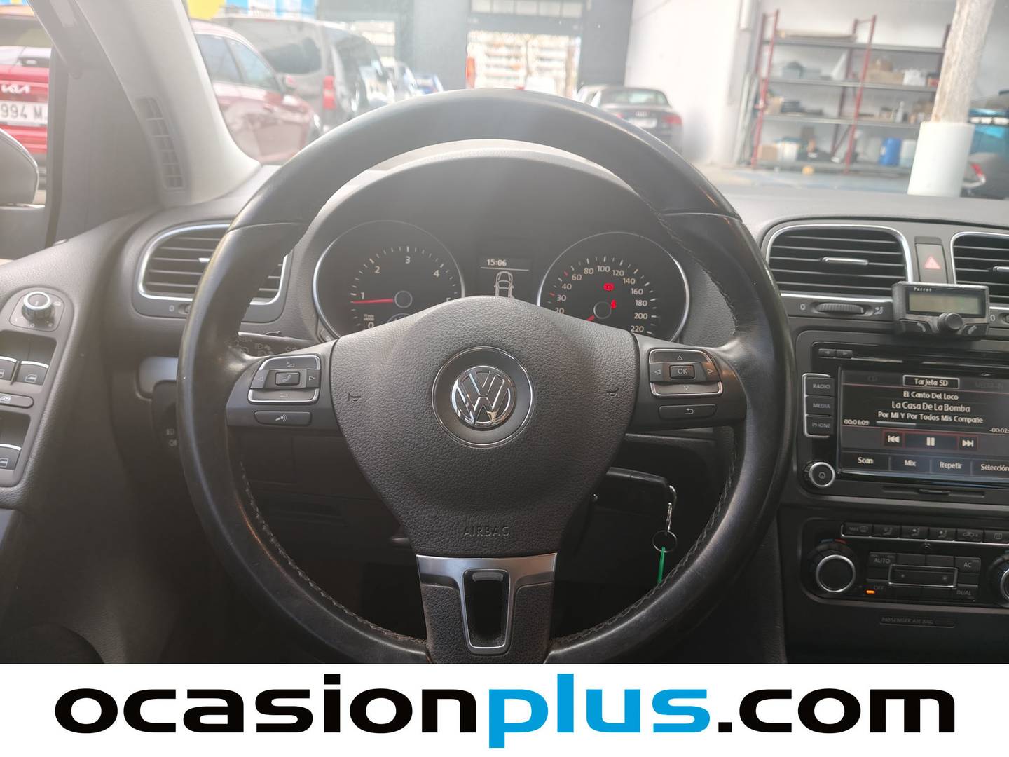Equipamiento del Volkswagen Golf Volkswagen Golf Sport 2.0 TDI DPF (110 CV)