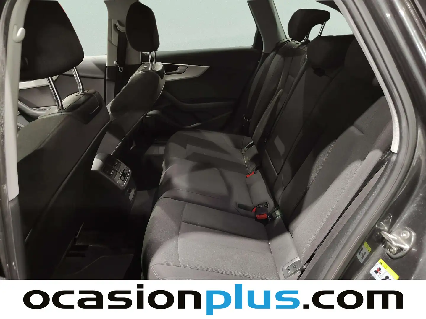 Foto Audi A4 Audi A4 Avant Black line 35 TDI (163 CV) S tronic