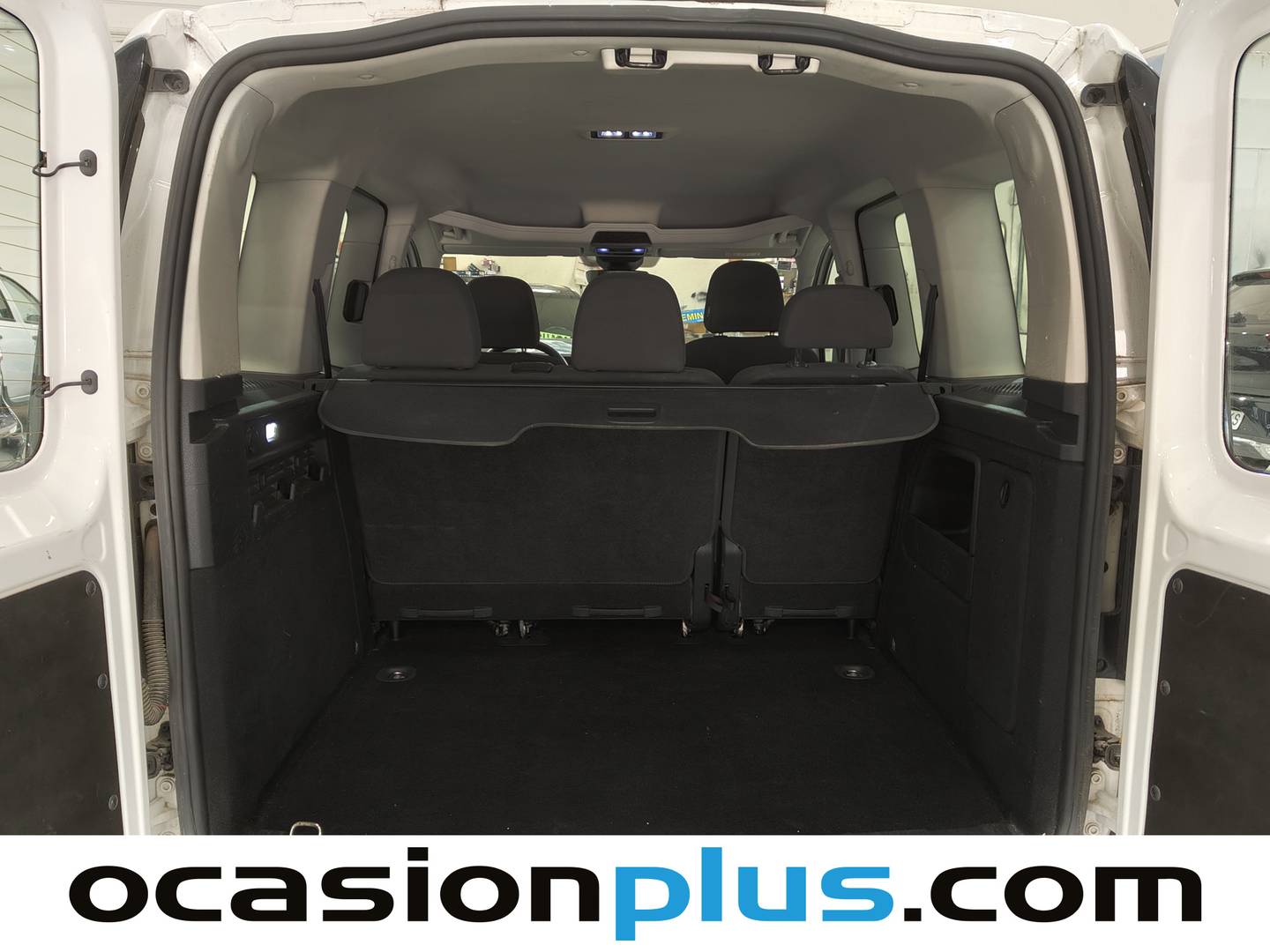 Foto Volkswagen Caddy Volkswagen Caddy Kombi Kombi 2.0 TDI (102 CV)