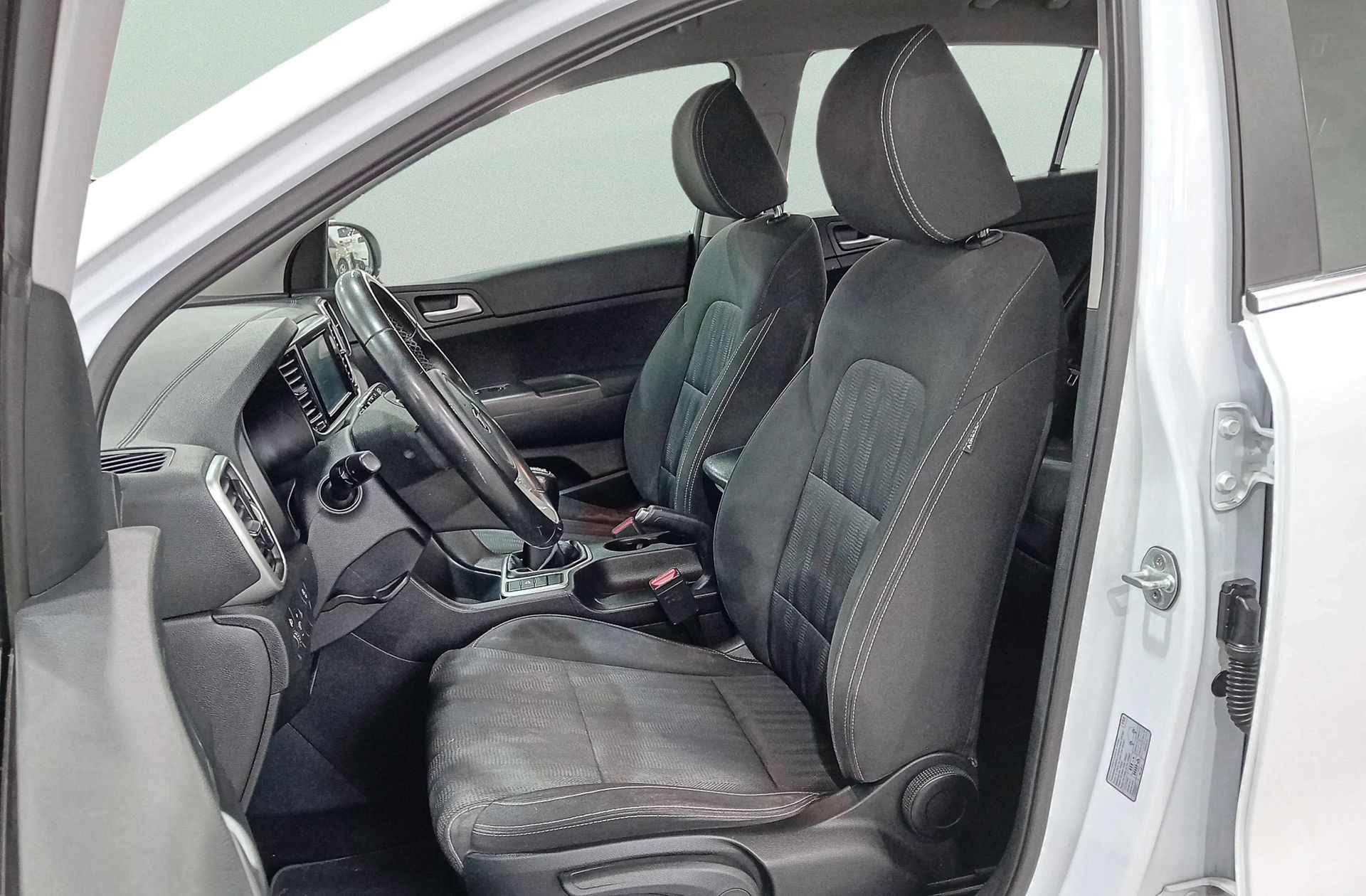Kia Sportage 1.6 MHEV Concept 4x2 - foto 10