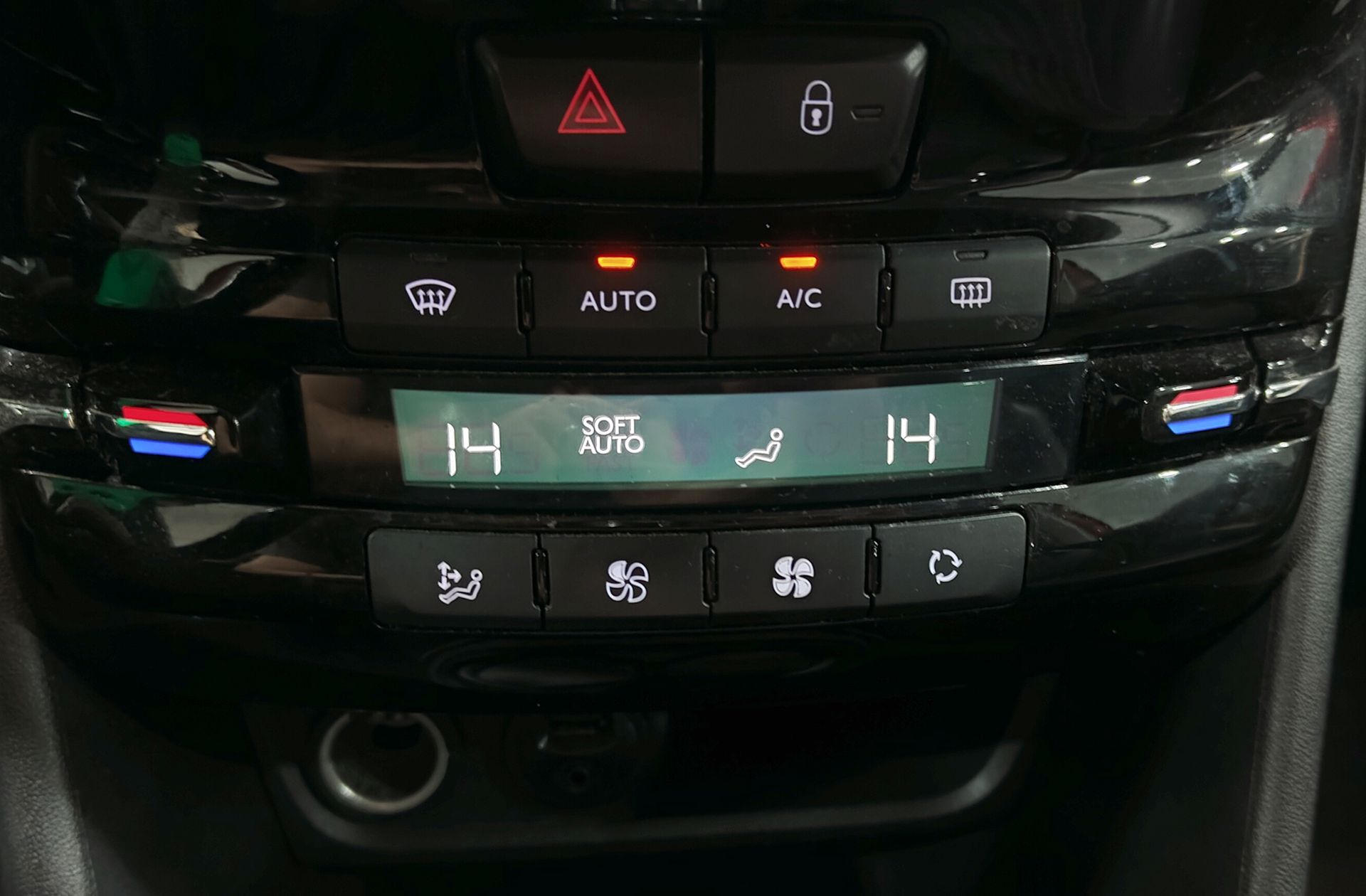 Peugeot 2008 PureTech 110 Allure - foto 31