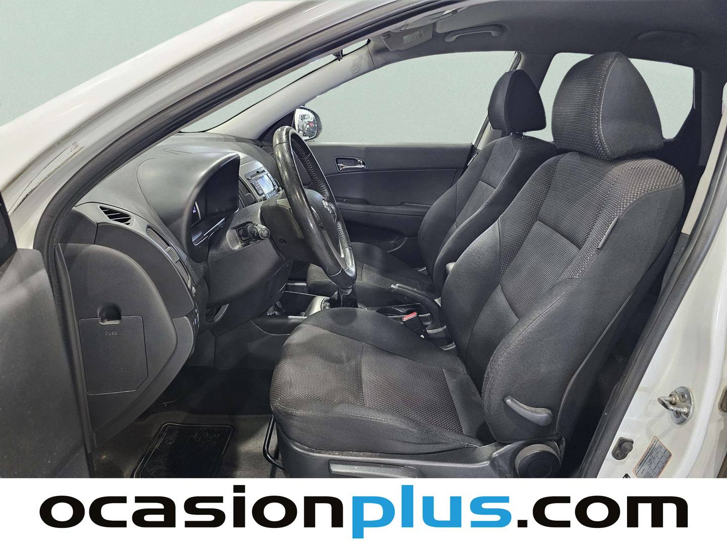 Foto asientos delanteros Hyundai i30 Hyundai i30 1.6 CRDI Comfort GL (90 CV)