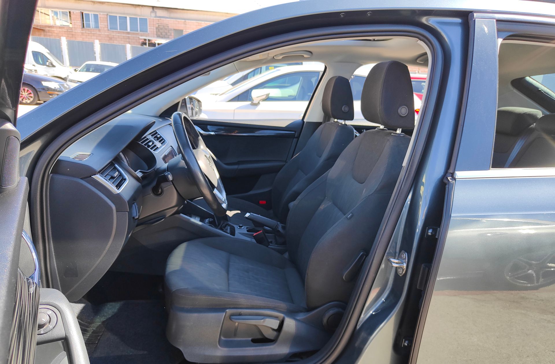 Škoda Octavia 1.5 TSI Style - foto 12