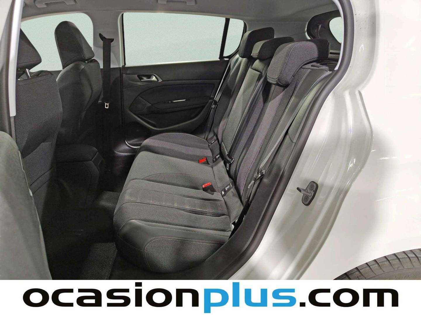 Foto asientos traseros Peugeot 308 Peugeot 308 1.2 PureTech S&S Active (130 CV)
