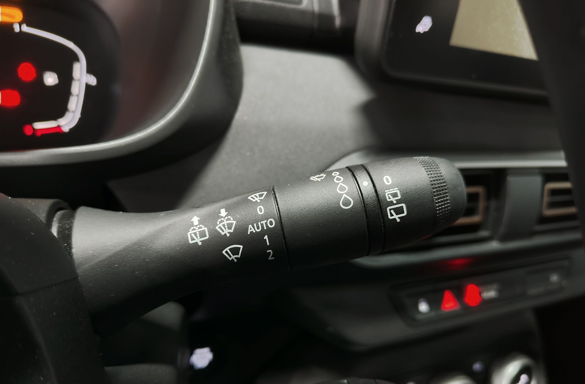 Dacia Jogger Extreme Hybrid 7 plazas - foto 28