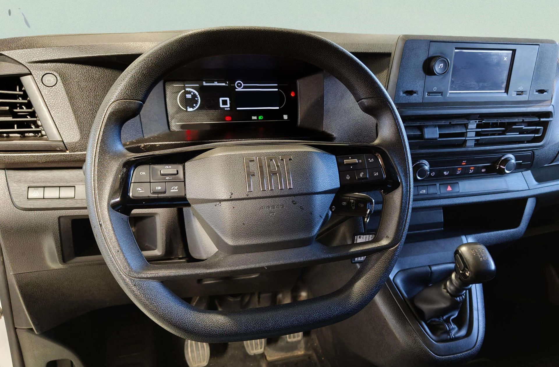Fiat Scudo Furgon 1.5 BlueHDi L2 - foto 17