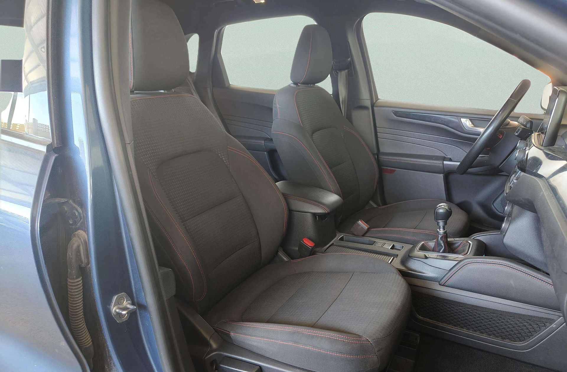 Ford Kuga 1.5 EcoBlue ST-Line - foto 18