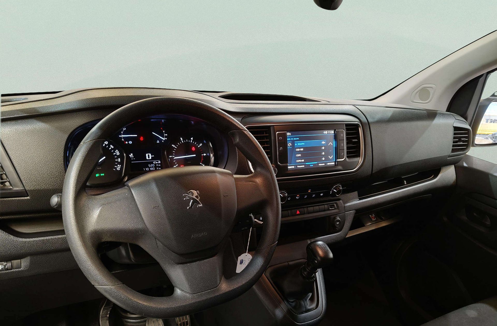 Peugeot Expert Furgon BlueHDi 100 Standard - foto 6