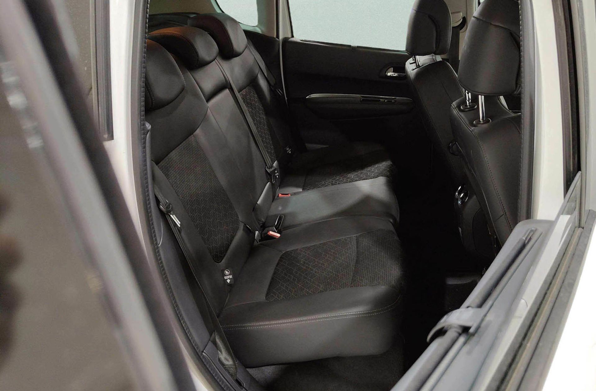 Peugeot 3008 1.2 PureTech Allure - foto 18