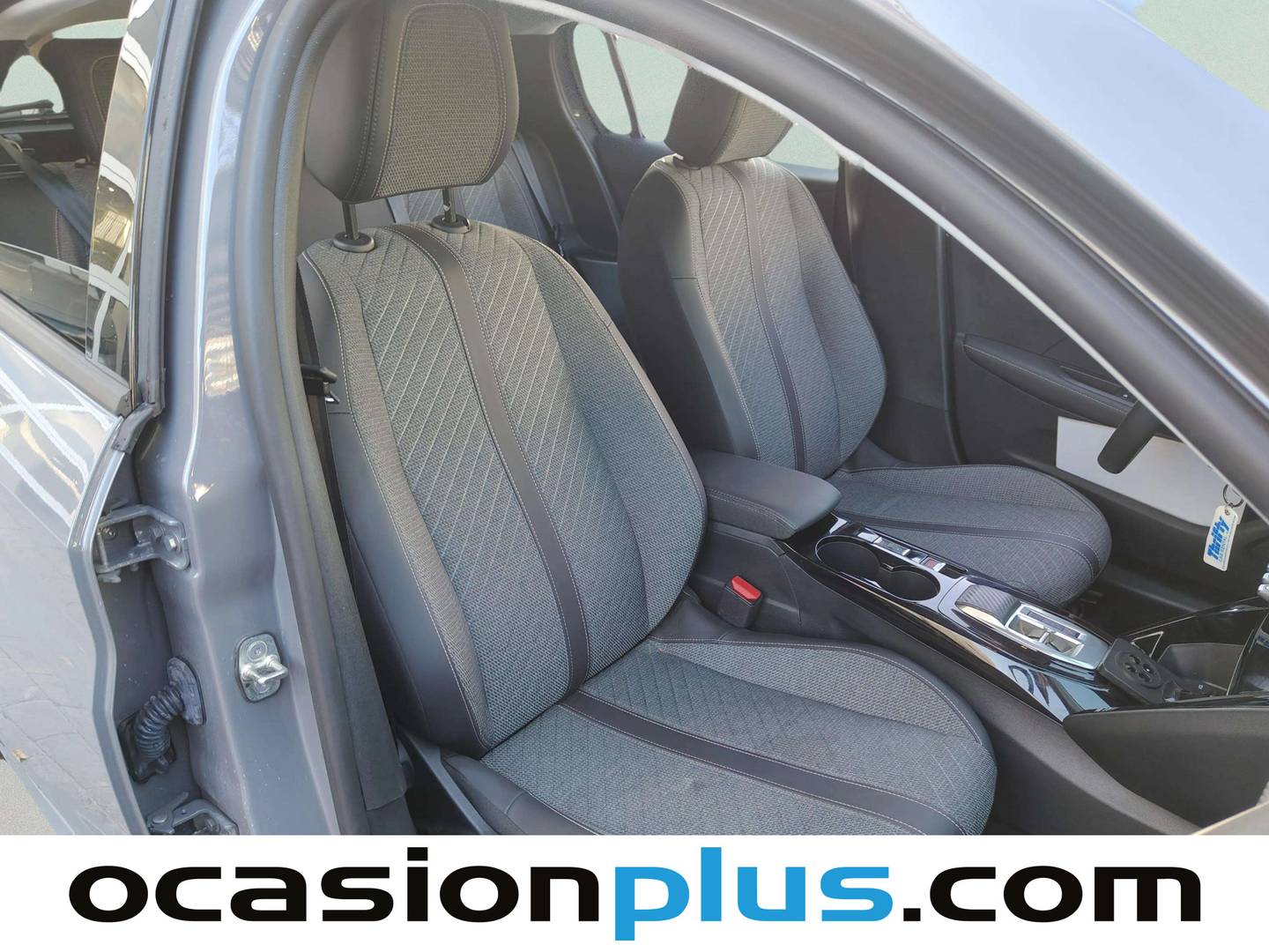 Foto Peugeot 208 Peugeot 208 Allure Hybrid eDCS6 (100 CV)