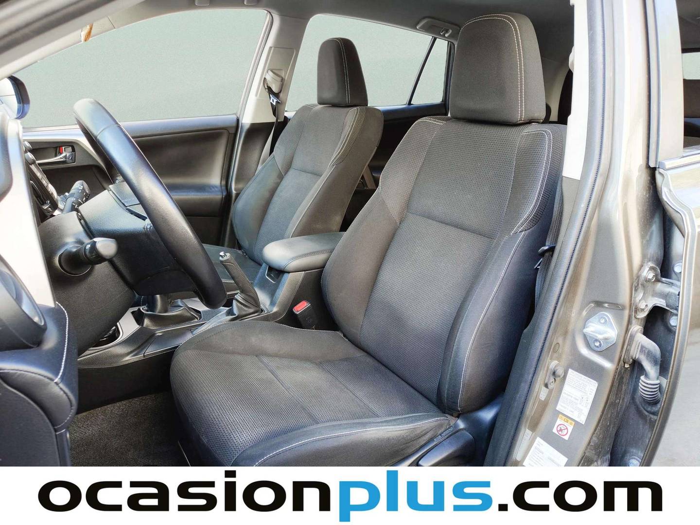 Foto asientos delanteros Toyota Rav4 Toyota Rav4 150D 2WD Advance (143 CV)