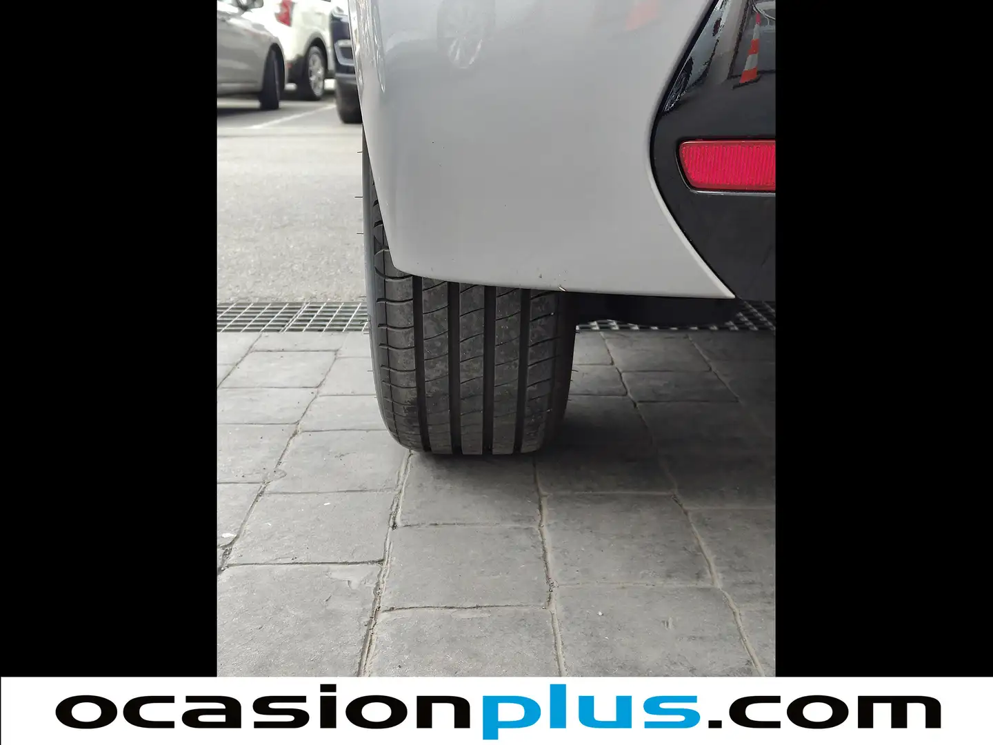 Foto Peugeot 208 Peugeot 208 Allure Hybrid eDCS6 (110 CV)