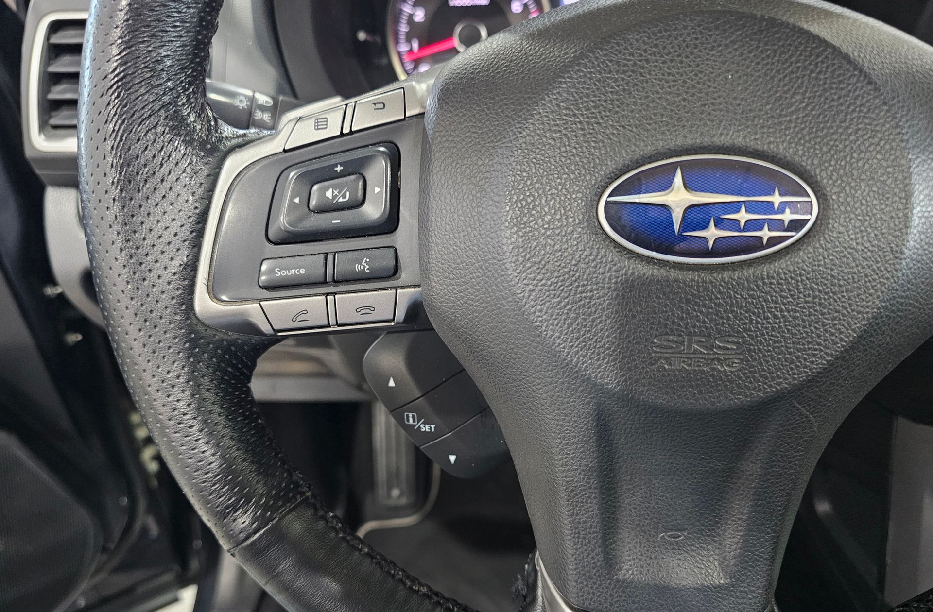 Subaru Forester 2.0 Executive Lineartronic - foto 26