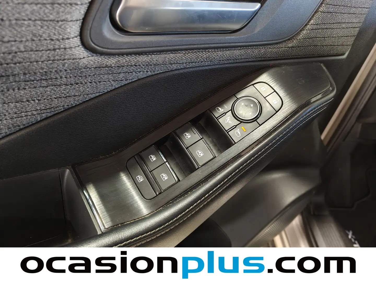 Foto Nissan X-TRAIL Nissan X-Trail 1.5 VC Turbo MHEV N-Connecta Xtronic (163 CV) 7 PLAZAS