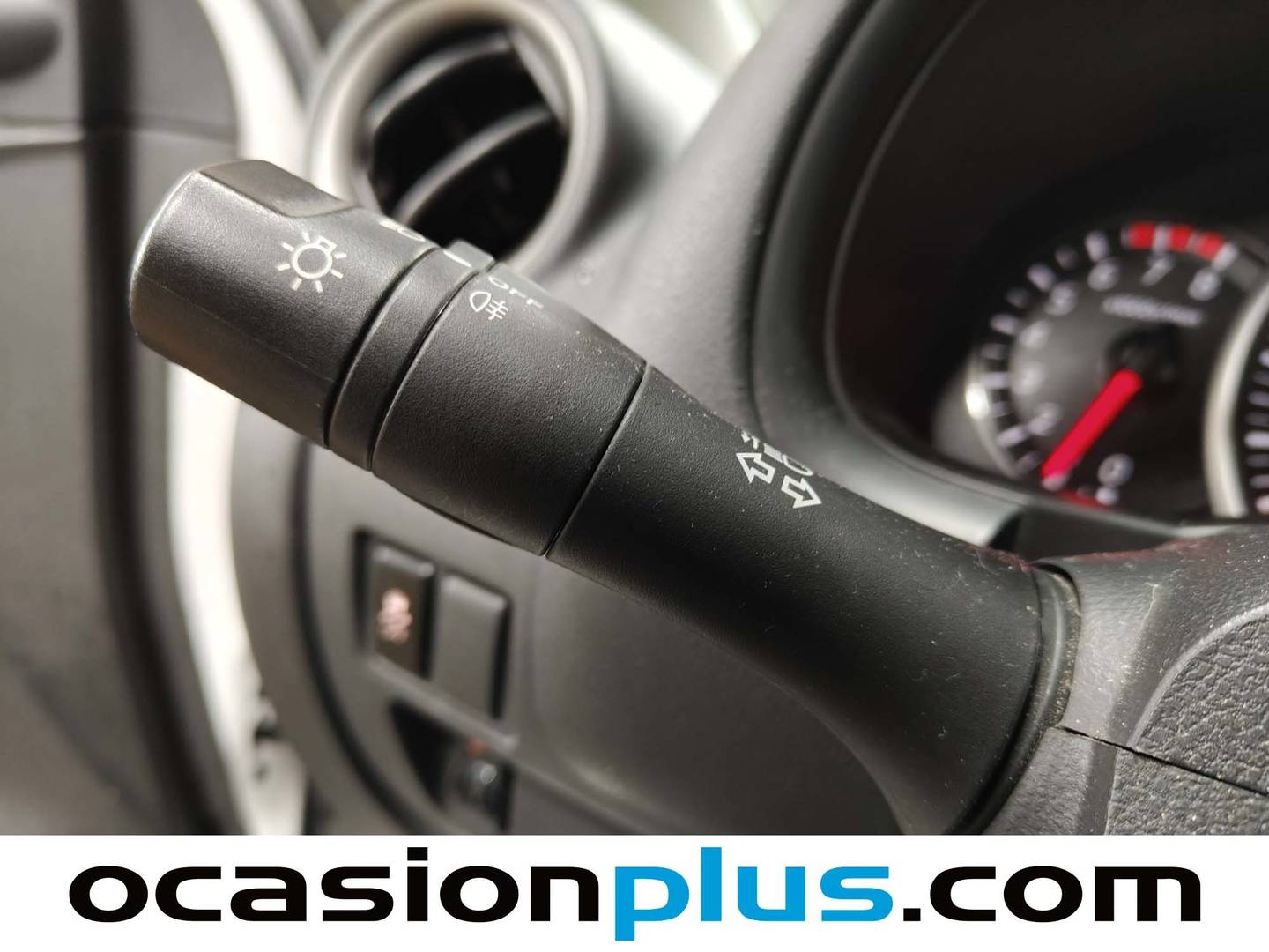 Foto Nissan Micra Nissan Micra 1.2G NARU EDITION 59 kW (80 CV)