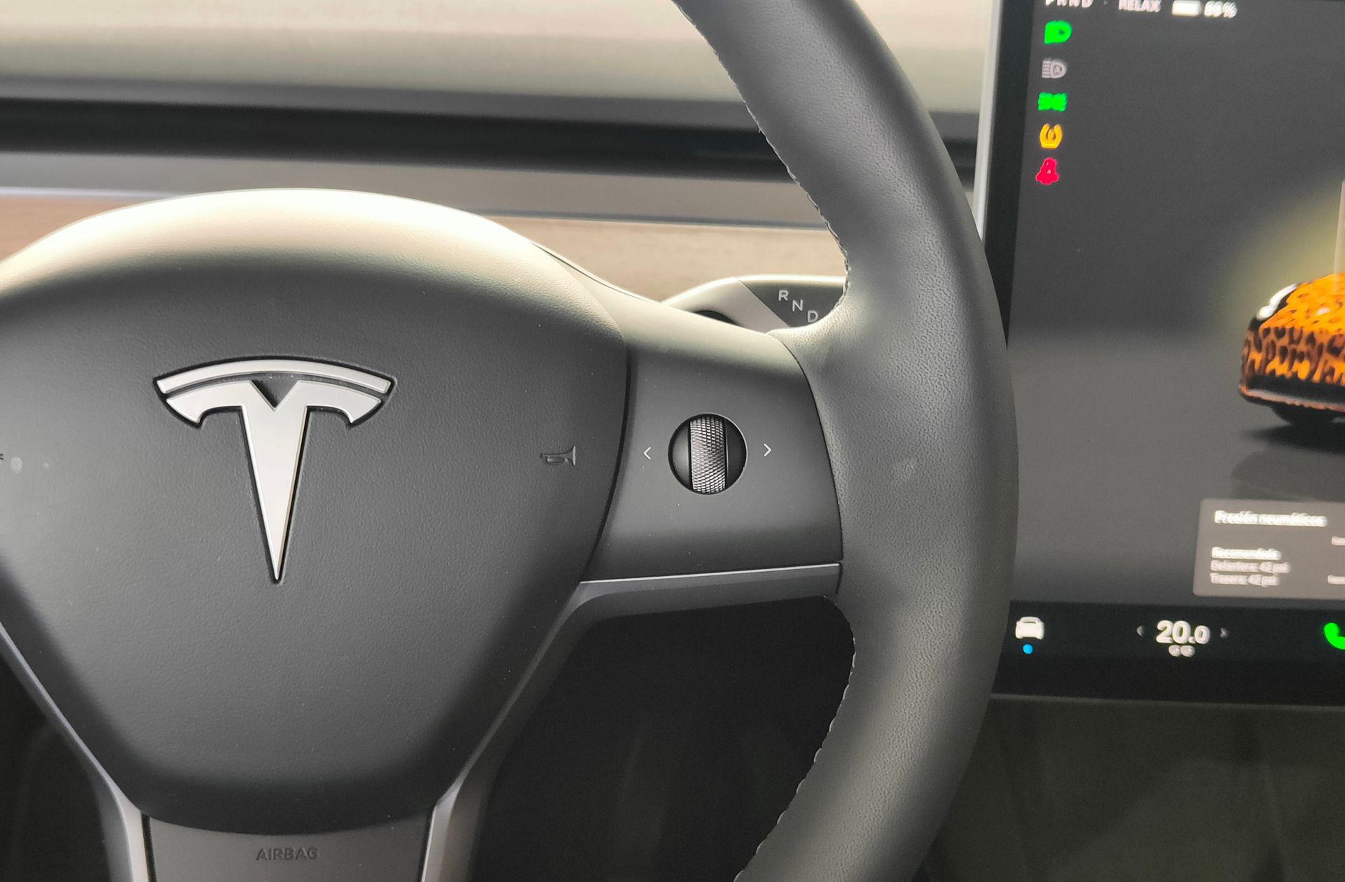Tesla Model Y Tracción Trasera RWD - foto 26