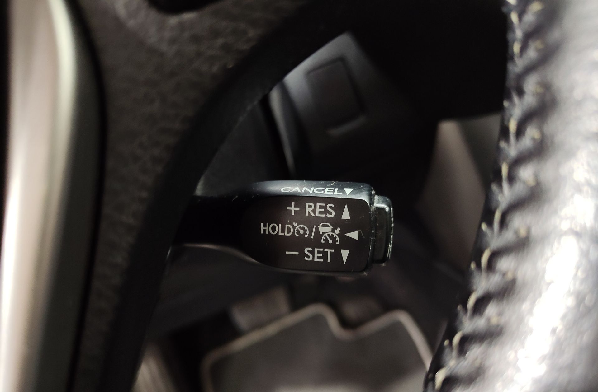 Toyota RAV4 2.5l hybrid Feel! 2WD - foto 29