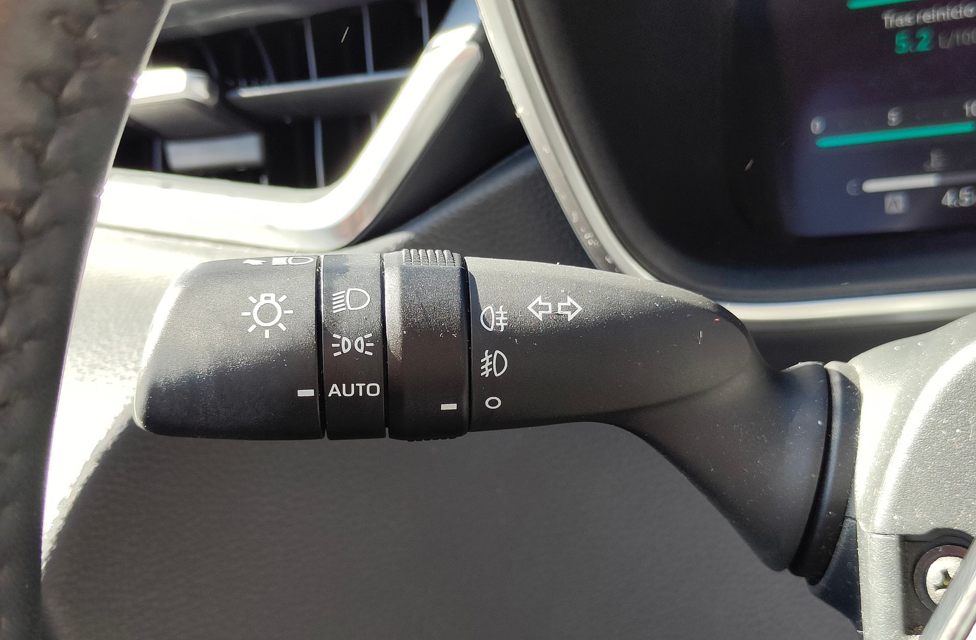 Toyota Corolla 140H Style - foto 25