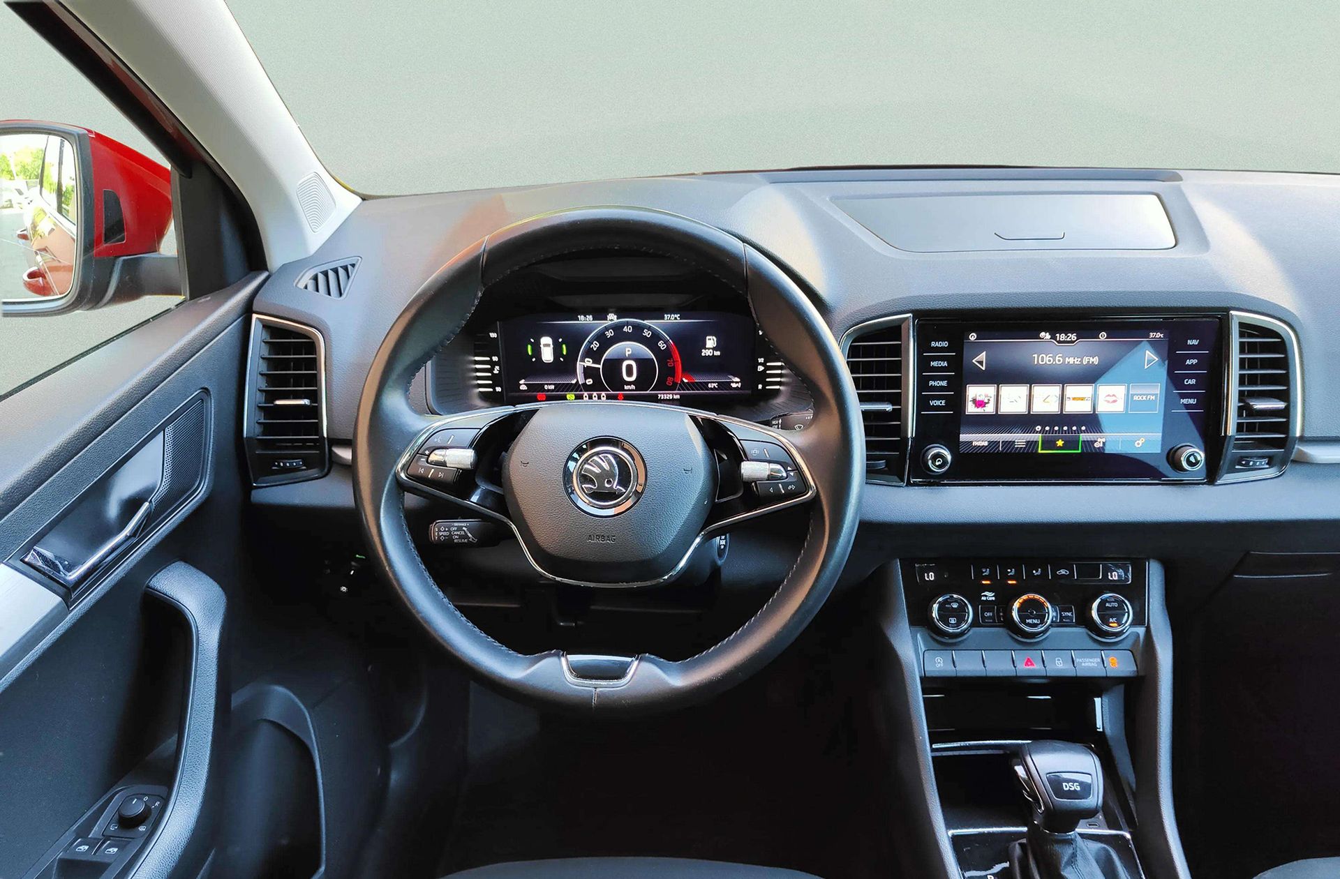 Škoda Karoq 1.5 TSI ACT Ambition DSG - foto 27