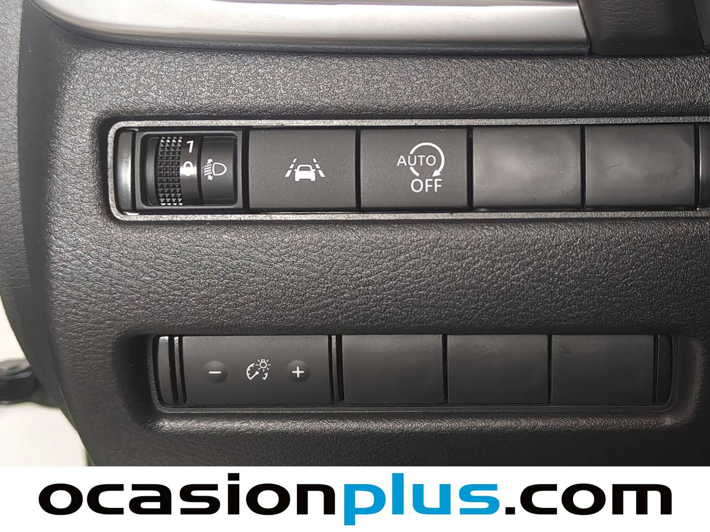 Acabados Nissan QASHQAI Nissan Qashqai DIG-T 160 N-Connecta Xtronic (158 CV)