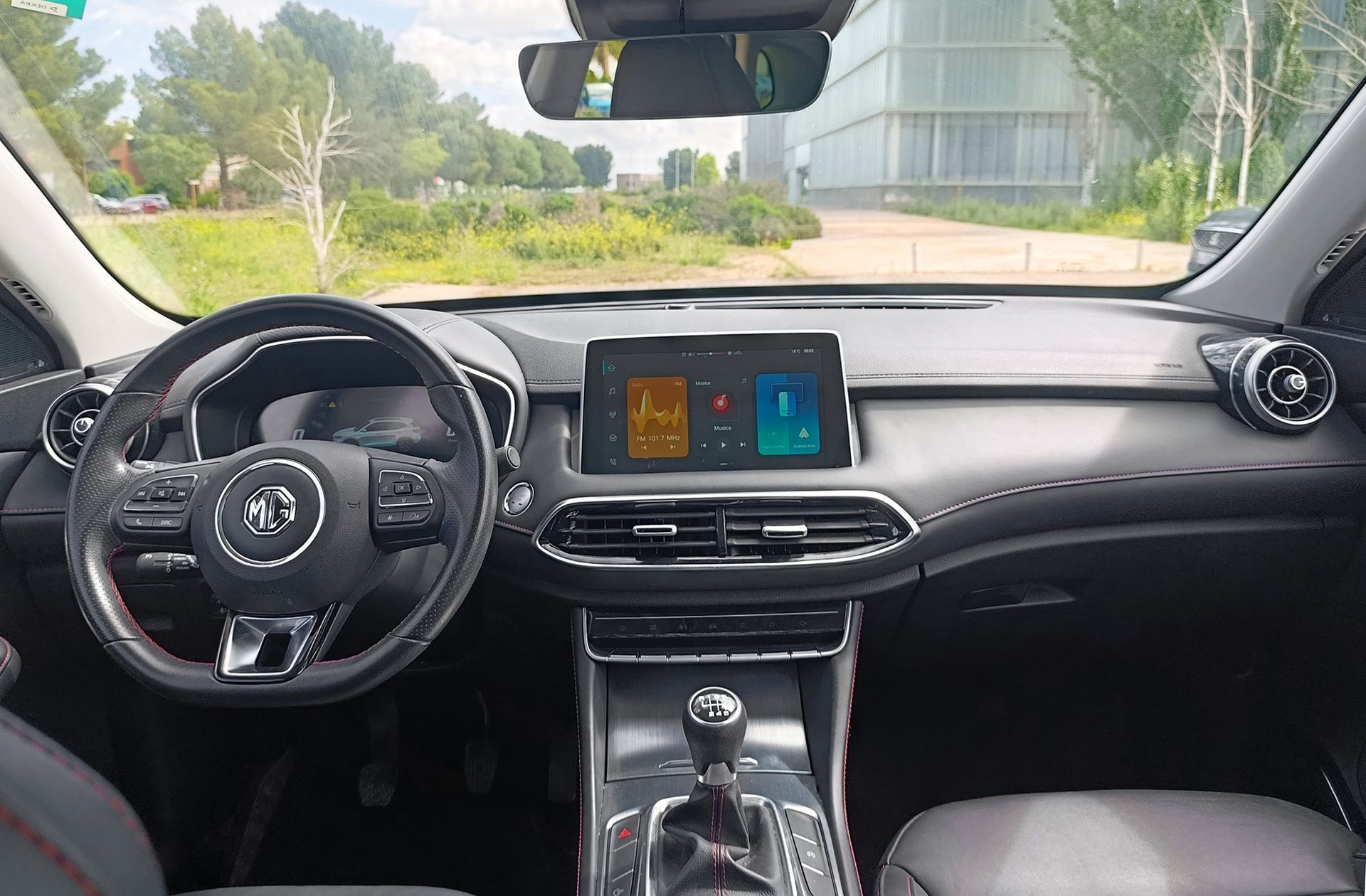 MG HS 1.5 Turbo GDI Luxury - foto 12