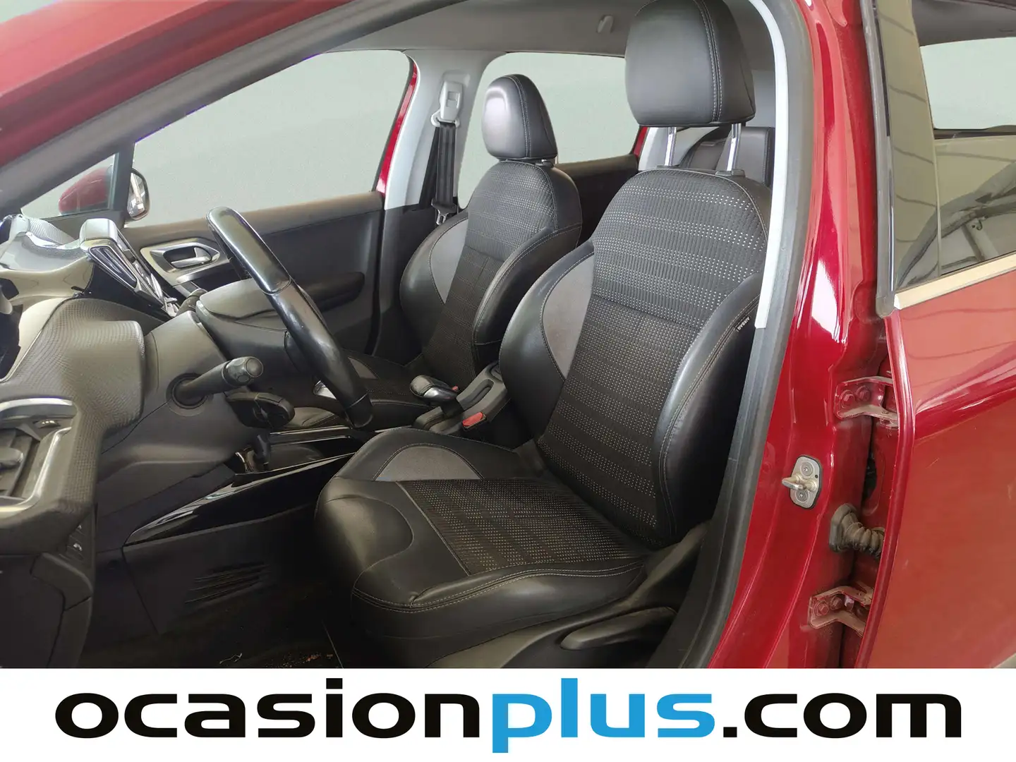 Foto Peugeot 2008 Peugeot 2008 BlueHDi 120 S&S Allure EAT6 (120 CV)