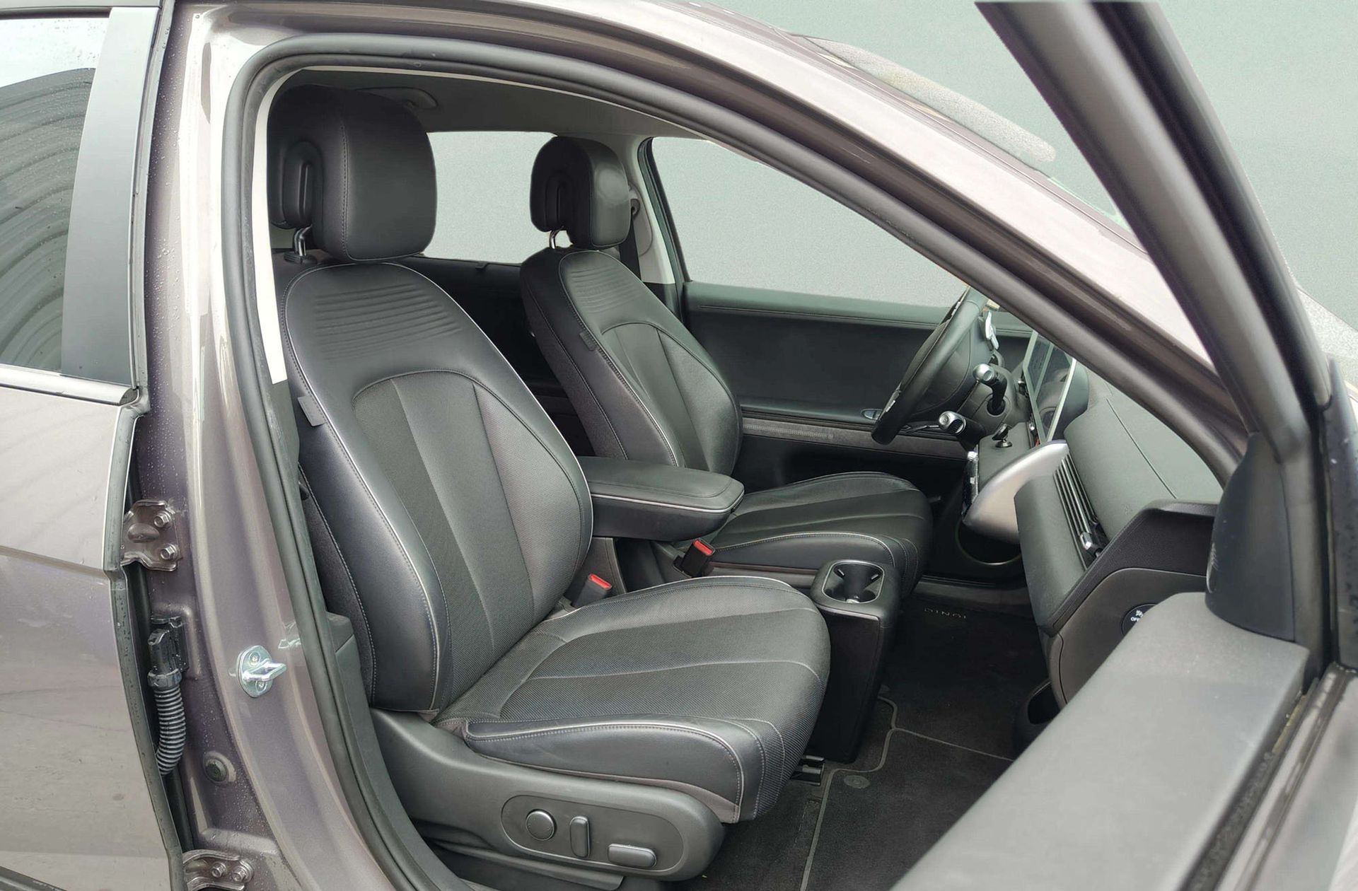 Hyundai Ioniq 5 73KWH Star RWD - foto 24