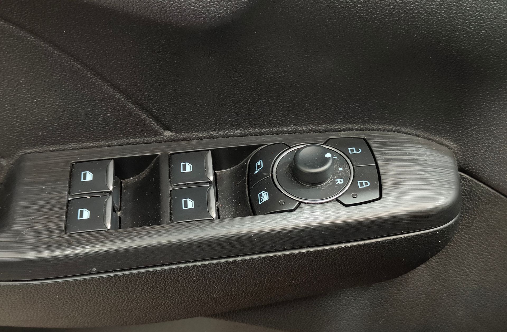 Ford Kuga 2.5 Duratec PHEV ST-Line X - foto 22