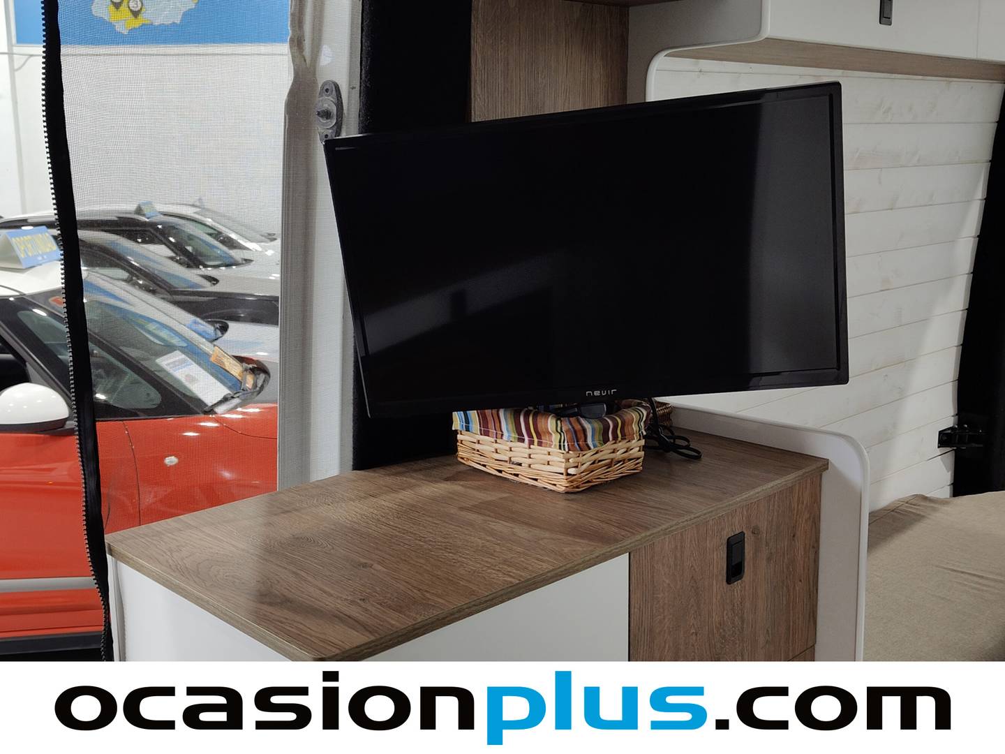 Foto Volkswagen Crafter Volkswagen Crafter Furgon Furgon Batalla Media TN 2.0 TDI (140 CV) 3.500 3 Plazas Camperizada