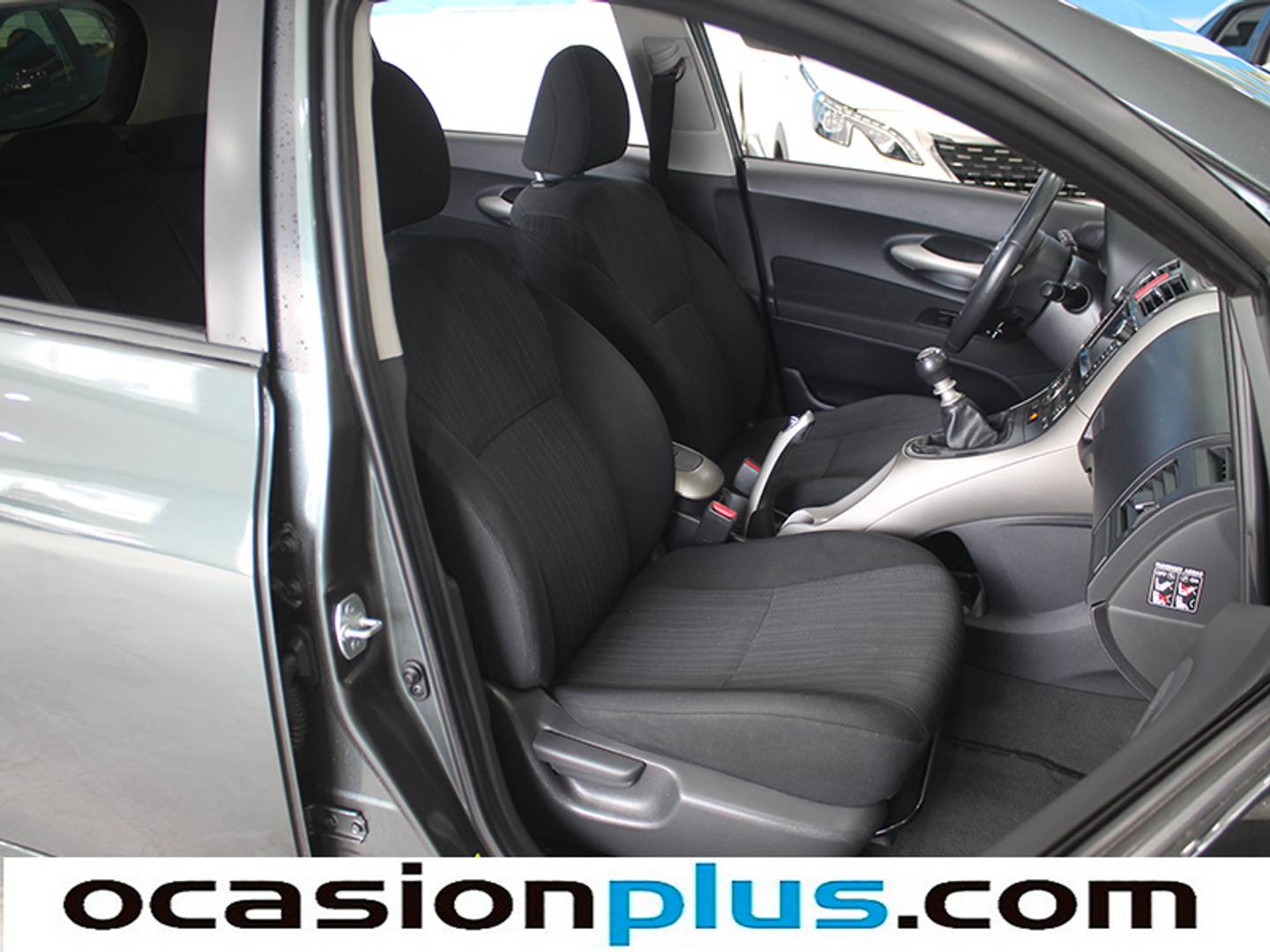 Foto Toyota Auris Toyota Auris 2.0 D-4D Sol (126 CV)