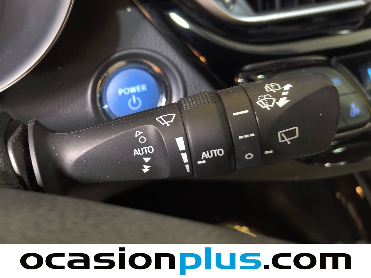 Paquetes del Toyota C-HR Toyota C-HR 1.8 125H Advance (122 CV)