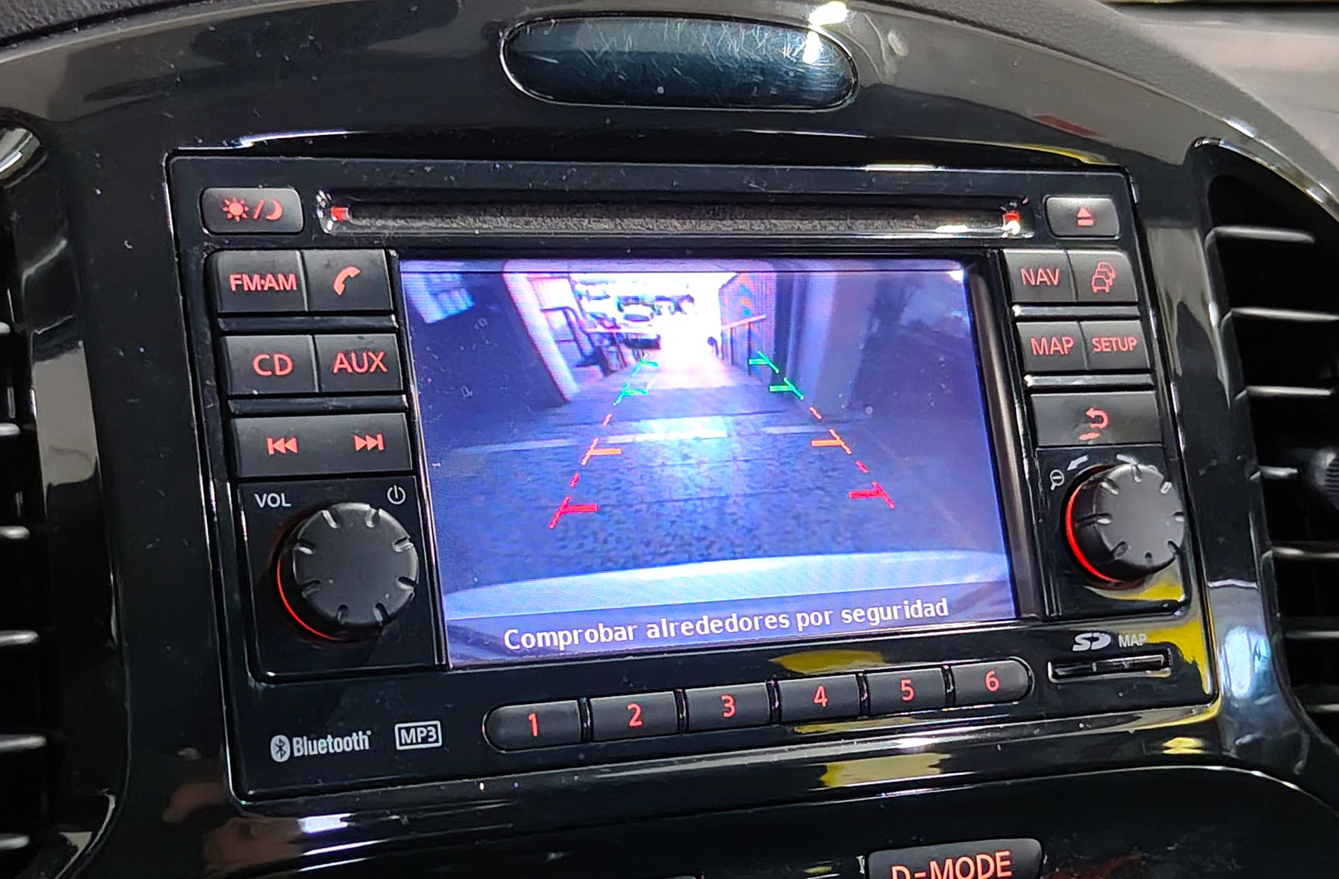 Nissan Juke 1.6 Tekna Premium CVT 4x2 - foto 8
