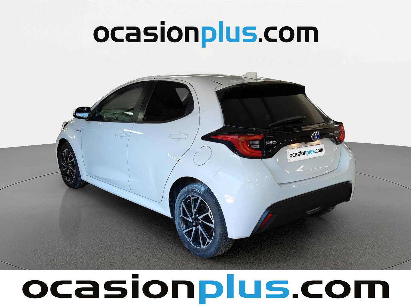 Foto trasera Toyota Yaris Toyota Yaris 120H Business Plus (116 CV) izquierda