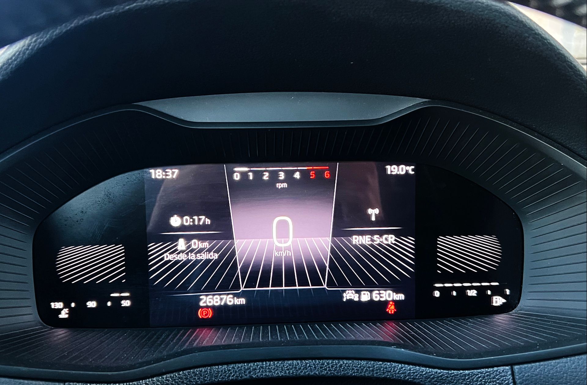 Škoda Karoq 2.0 TDI Selection - foto 22