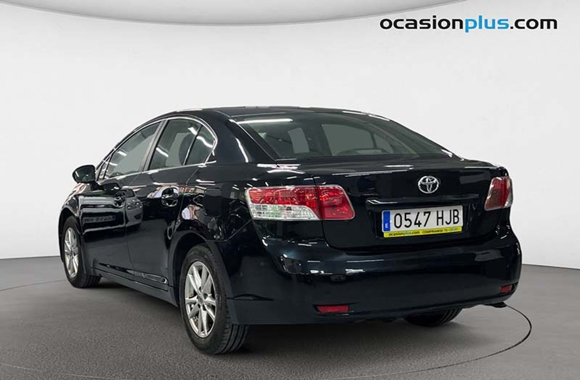 Toyota Avensis 2.0 D-4D Active - foto 3