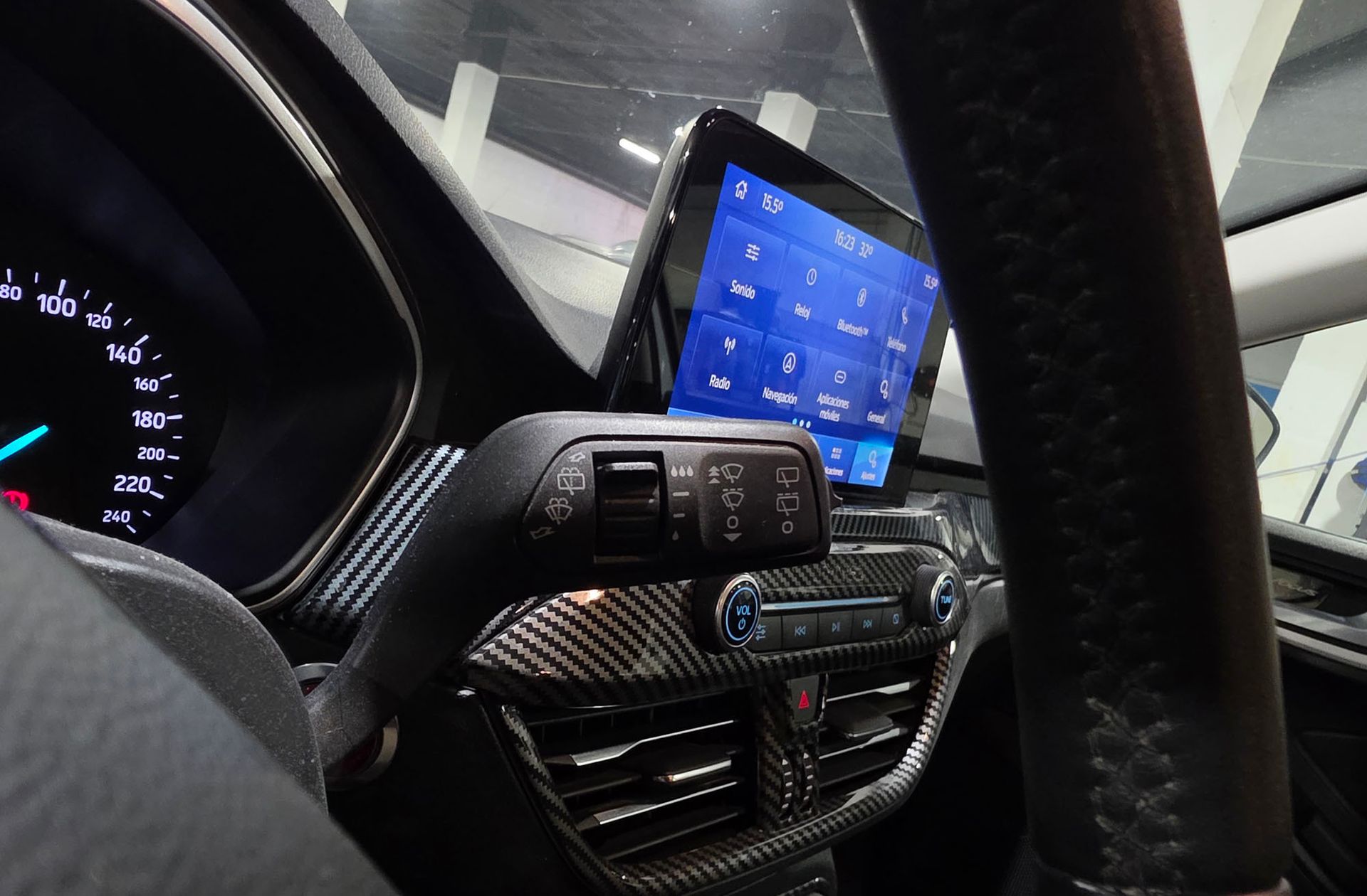 Ford Focus 1.0 EcoBoost Trend+ - foto 27