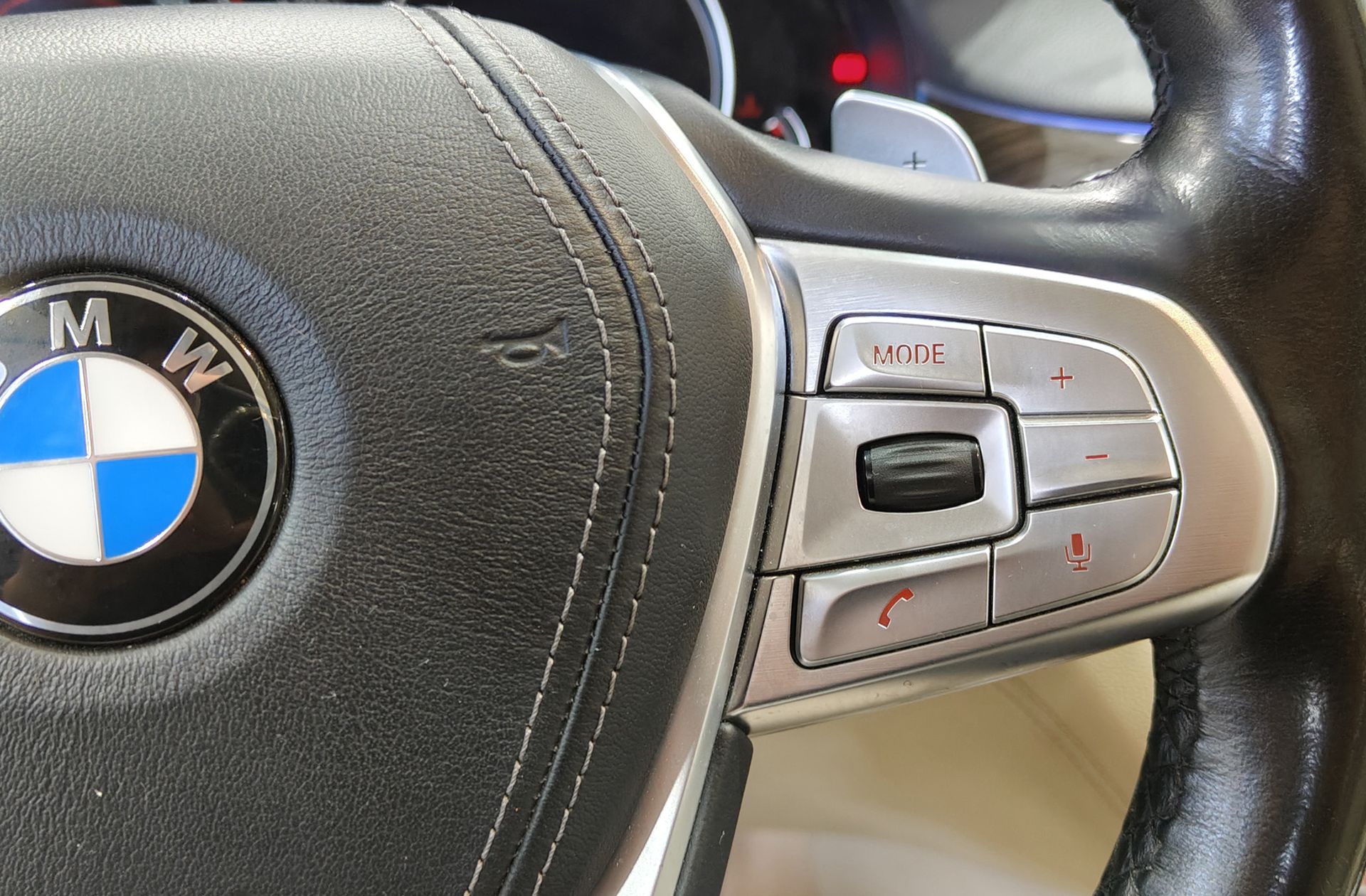 BMW Serie 7 750Li xDrive - foto 28