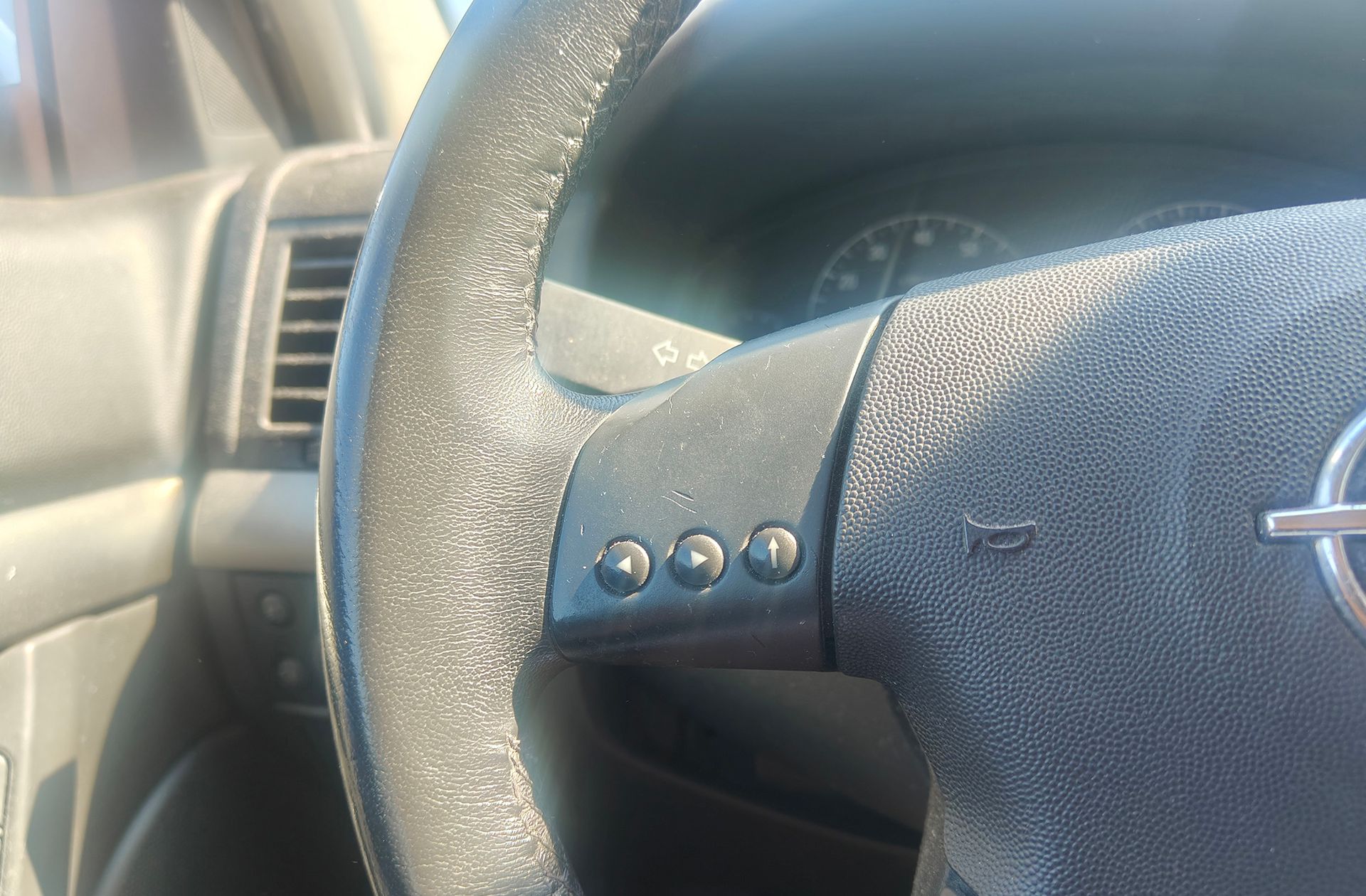 Opel Vectra 1.8 16v Comfort - foto 18