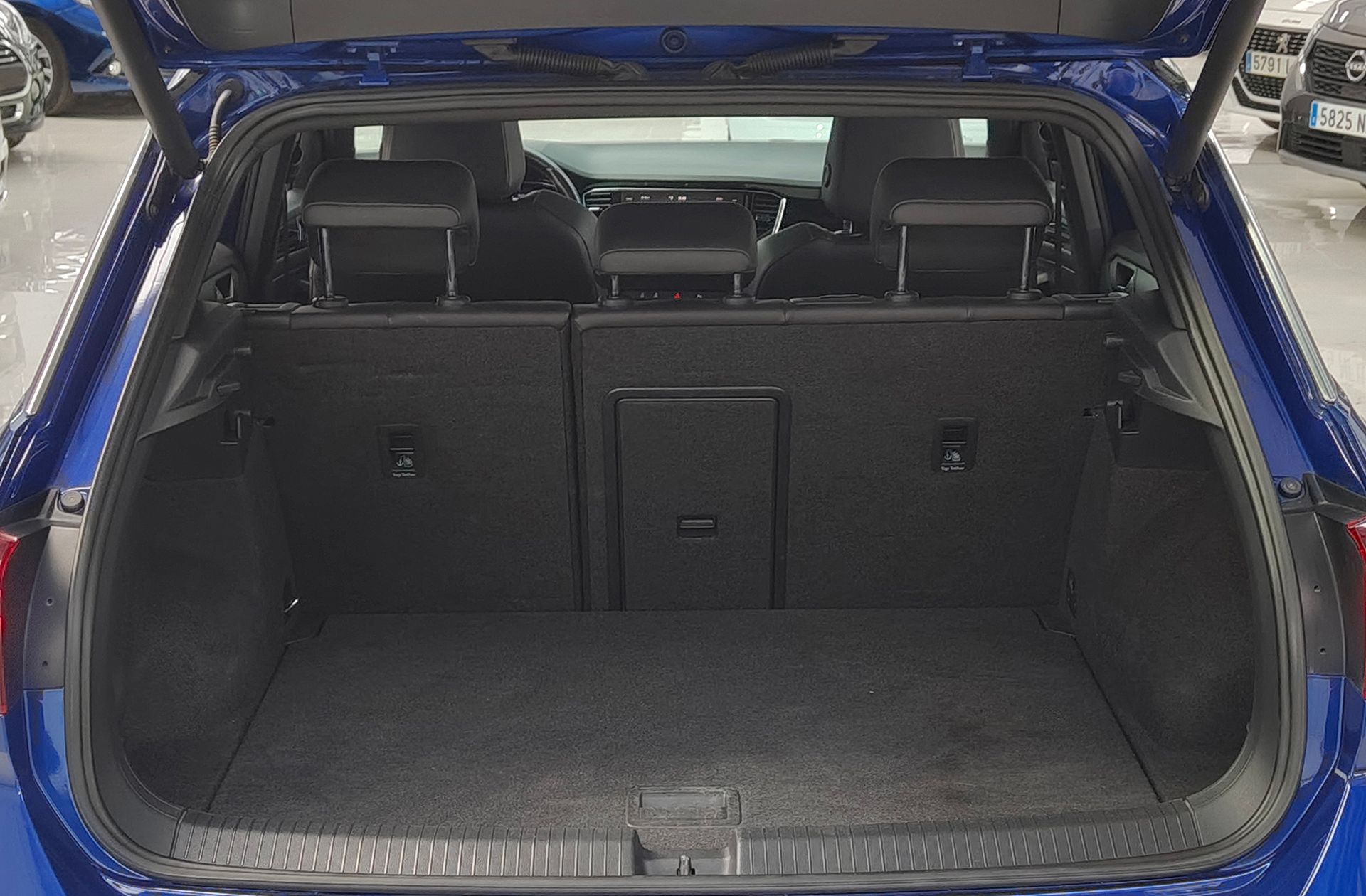 Volkswagen T-Roc R 2.0 TSI 4Motion DSG - foto 18