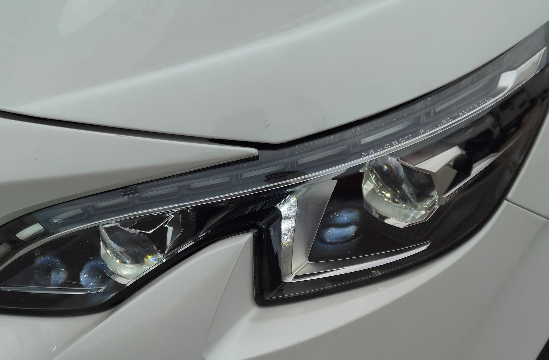 Peugeot 5008 PureTech 180 GT Line EAT8 7 plazas - foto 16