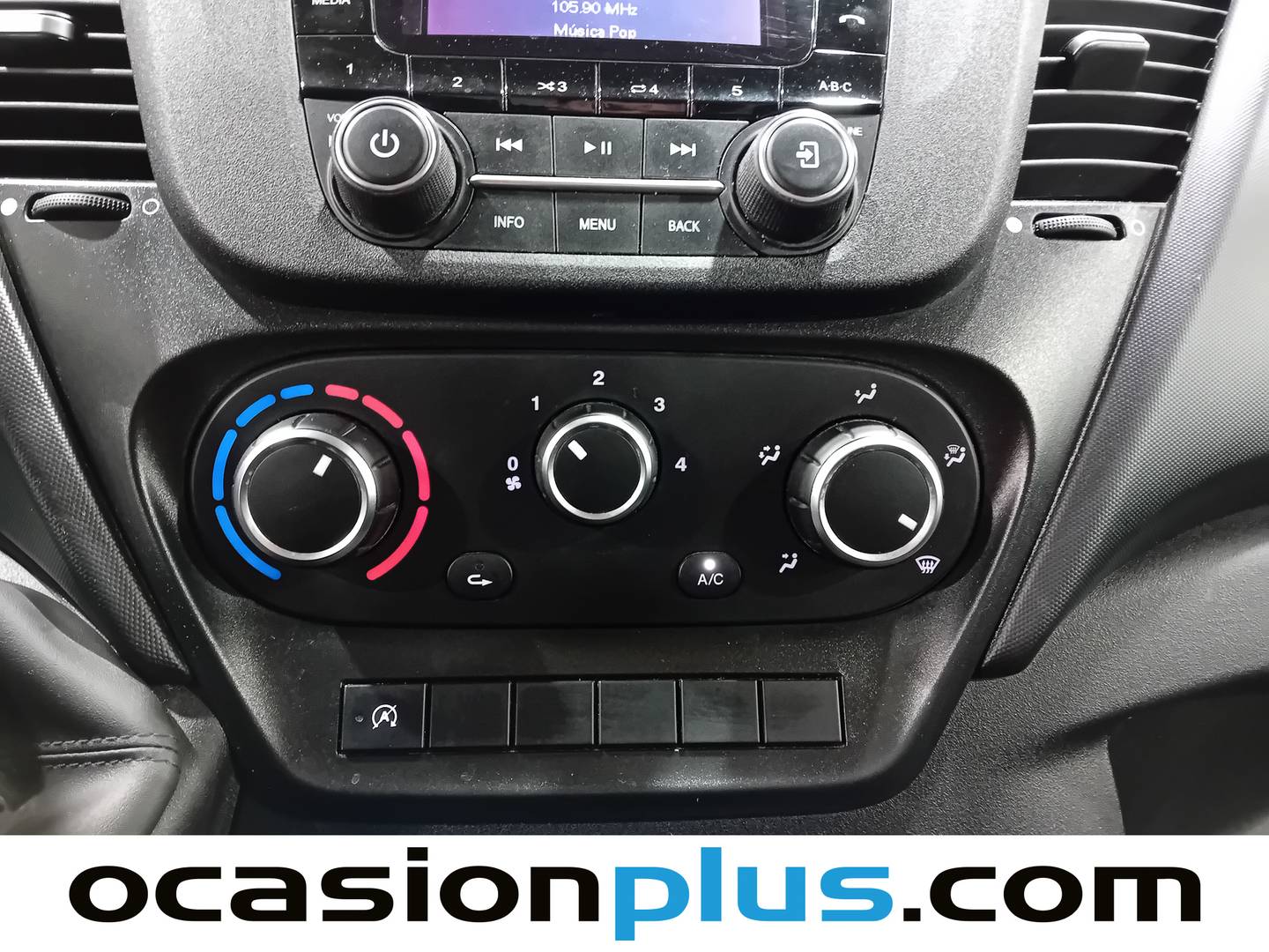 Foto Iveco Daily Iveco Daily Furgon 35S 16 V 3520L/H2 (156 CV) 3 Plazas