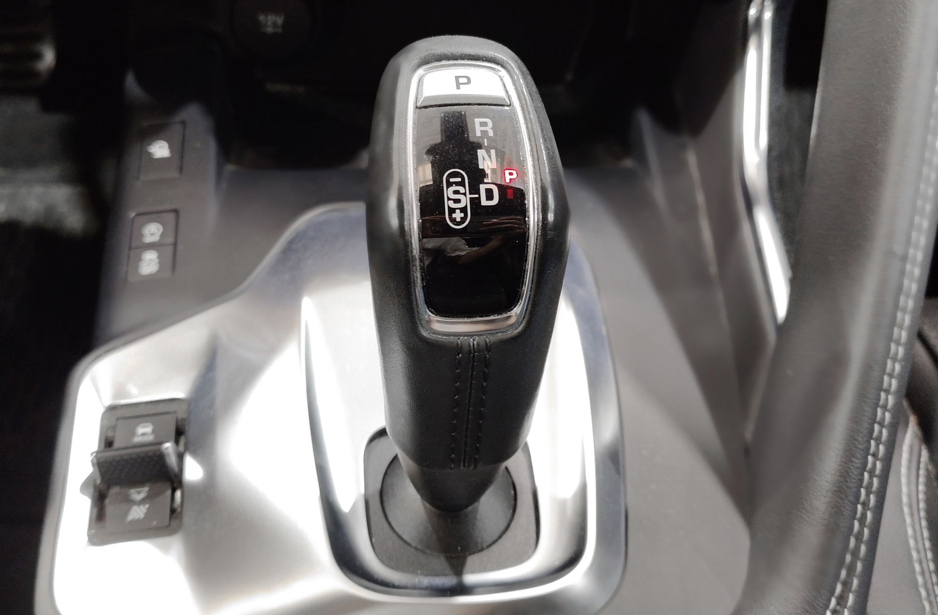 Jaguar E-Pace 2.0D R-Dynamic S 4WD - foto 5