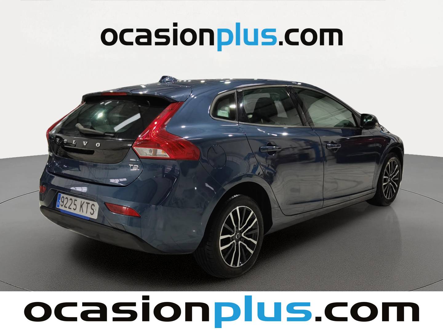 Foto trasera Volvo V40 Volvo V40 T2 Momentum (122 CV) derecha